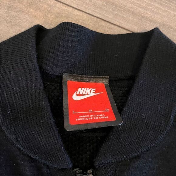 Nike Tech Black Athletic Workout Jacket Women Large - Picture 3 of 4